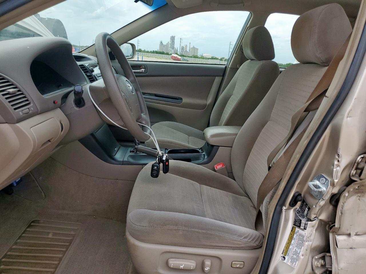 2005 Toyota Camry Le VIN: 4T1BF32K85U108367 Lot: 63588895