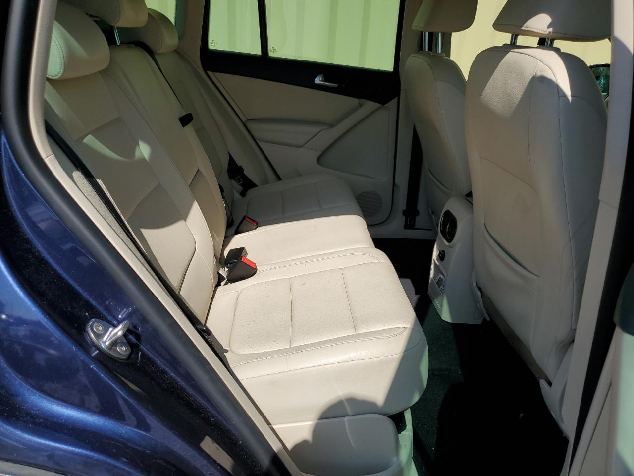 2011 Volkswagen Tiguan S VIN: WVGBV7AX7BW561273 Lot: 64443755
