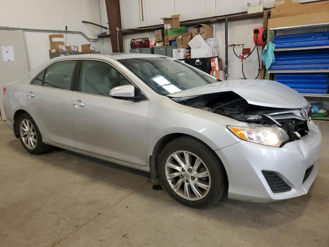 Sedans TOYOTA CAMRY 2014 Silver