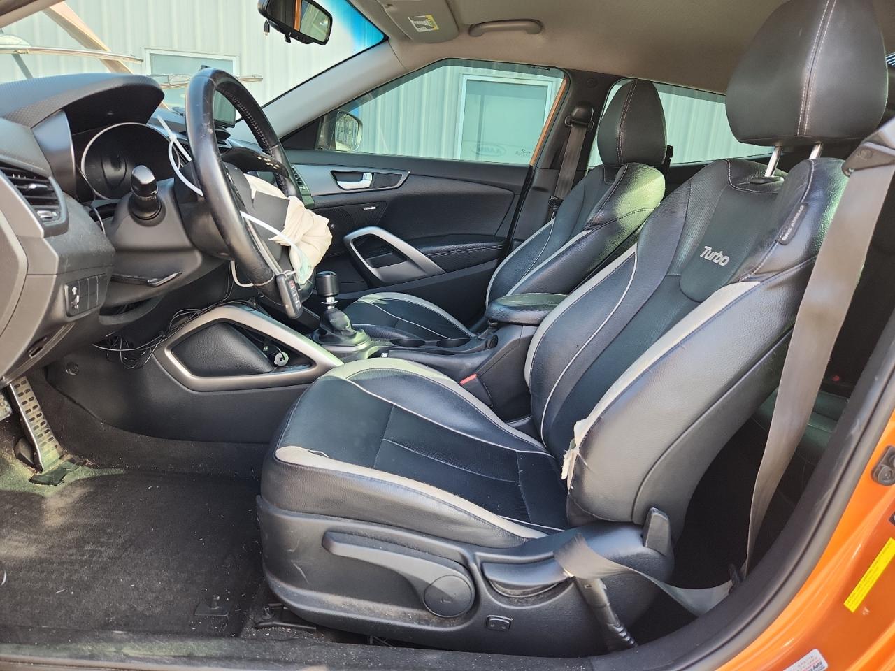 2015 Hyundai Veloster Turbo VIN: KMHTC6AE7FU242086 Lot: 63356125