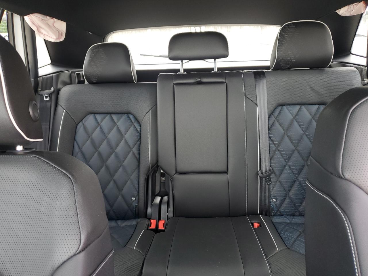 2025 Volkswagen Atlas Cross Sport Sel Premium R-Line VIN: 1V2FE2CA2SC226147 Lot: 65171385
