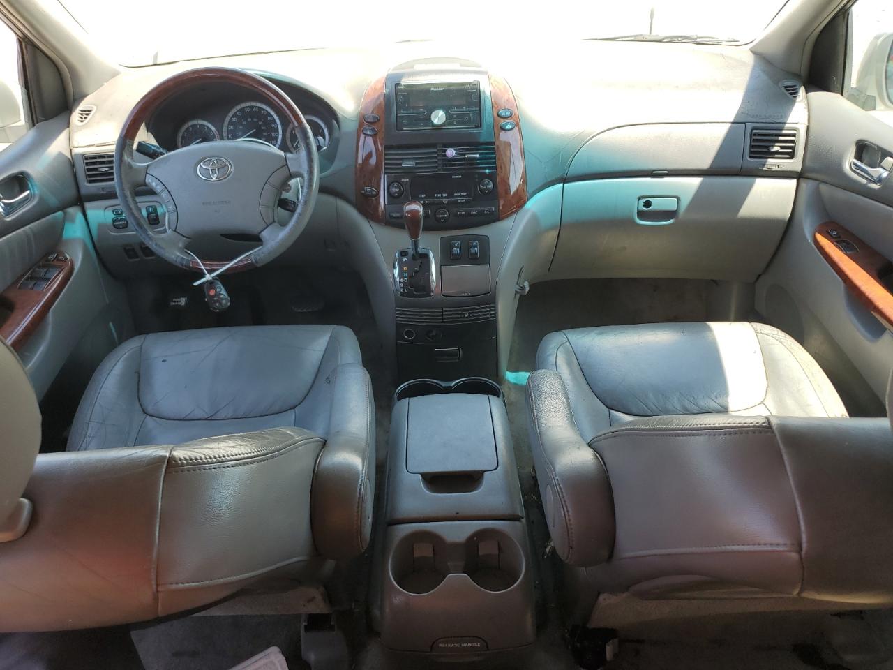 2005 Toyota Sienna Xle VIN: 5TDBA22C05S046246 Lot: 64139905