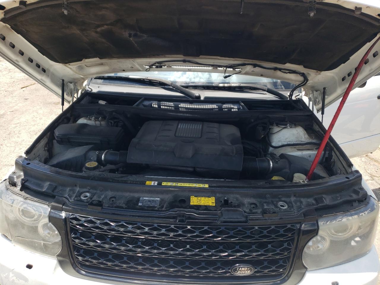 2011 Land Rover Range Rover Hse Luxury VIN: SALMF1D44BA355827 Lot: 62593675