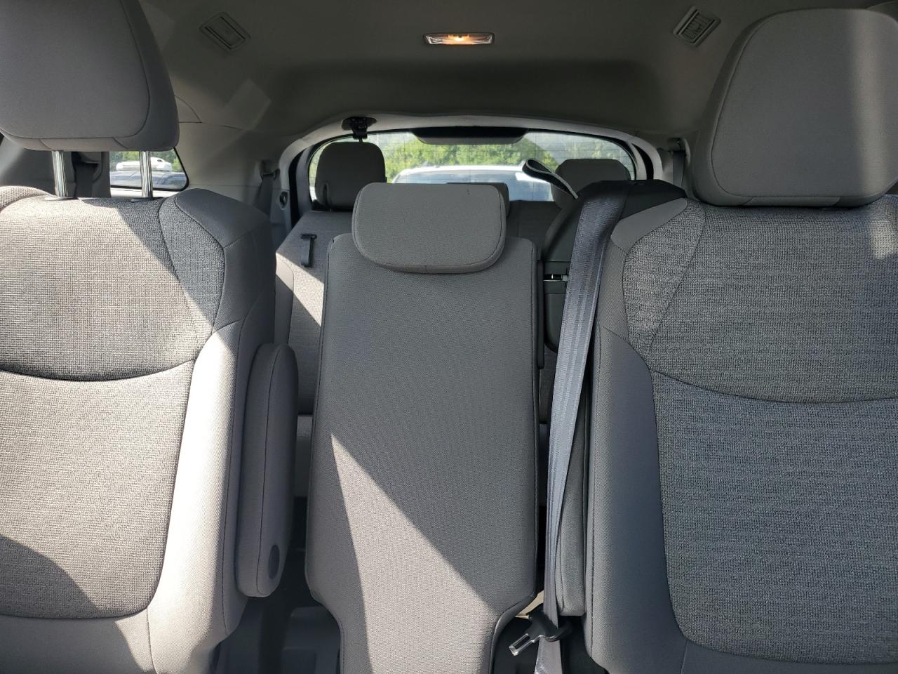 2022 Toyota Sienna Le VIN: 5TDKRKEC2NS095856 Lot: 64730145