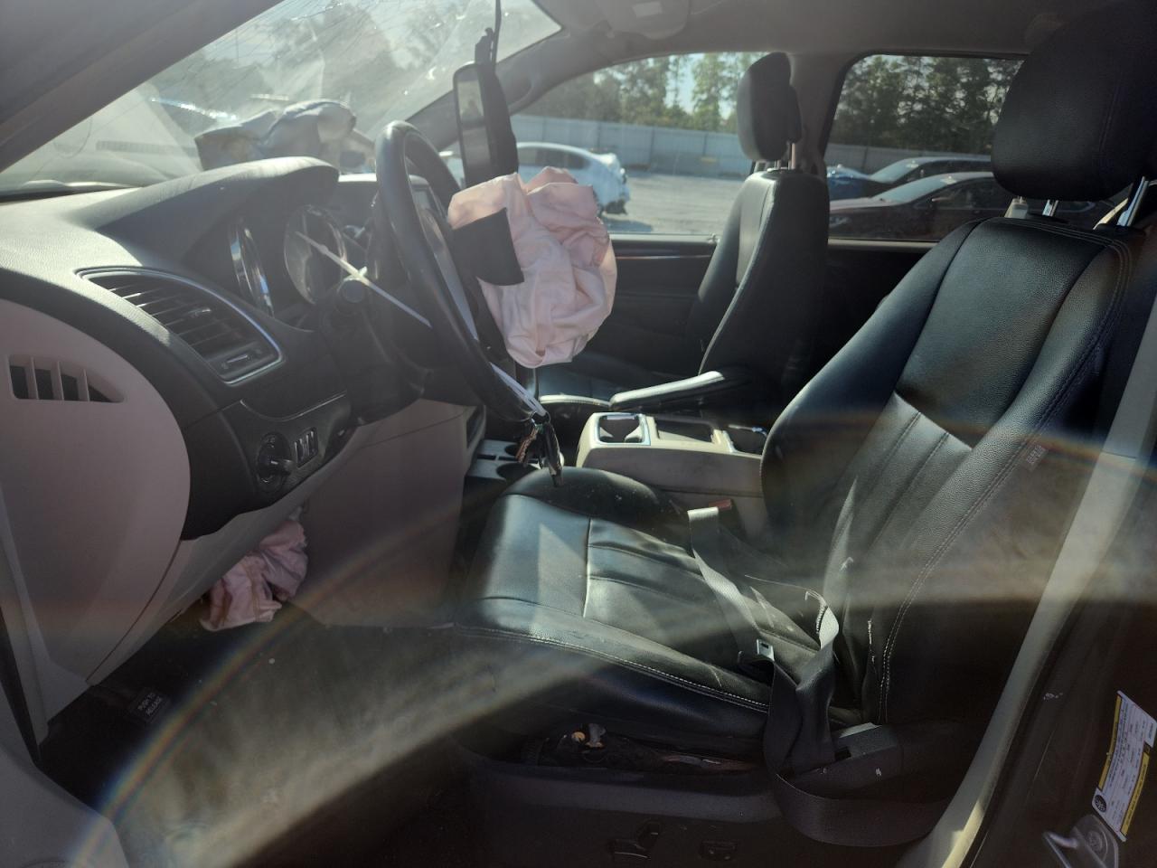 2016 Chrysler Town & Country Touring VIN: 2C4RC1BG1GR294944 Lot: 64686945