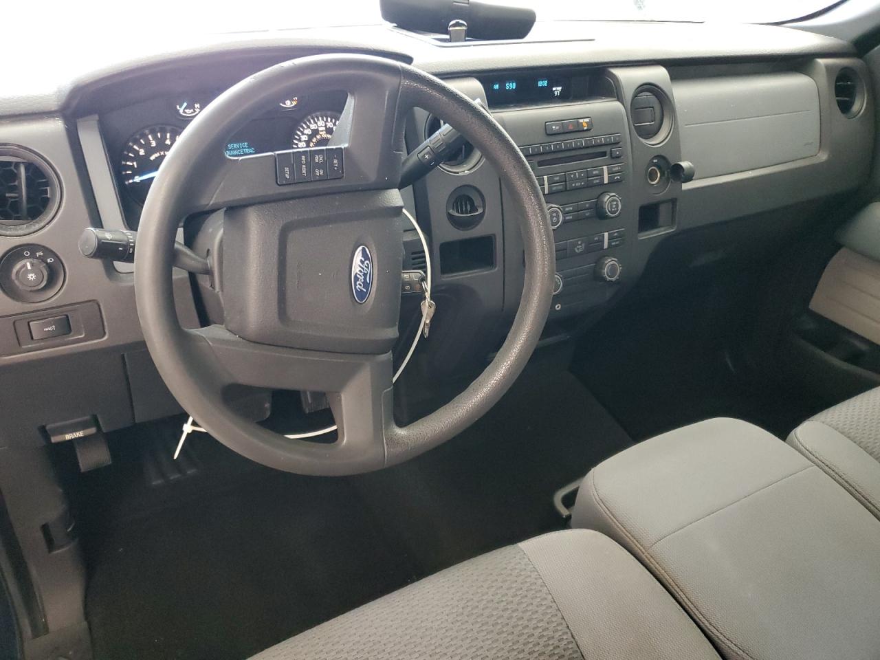 1FTMF1CMXBFB21865 2011 Ford F150