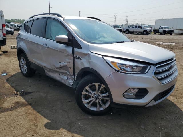  FORD ESCAPE 2018 Srebrny