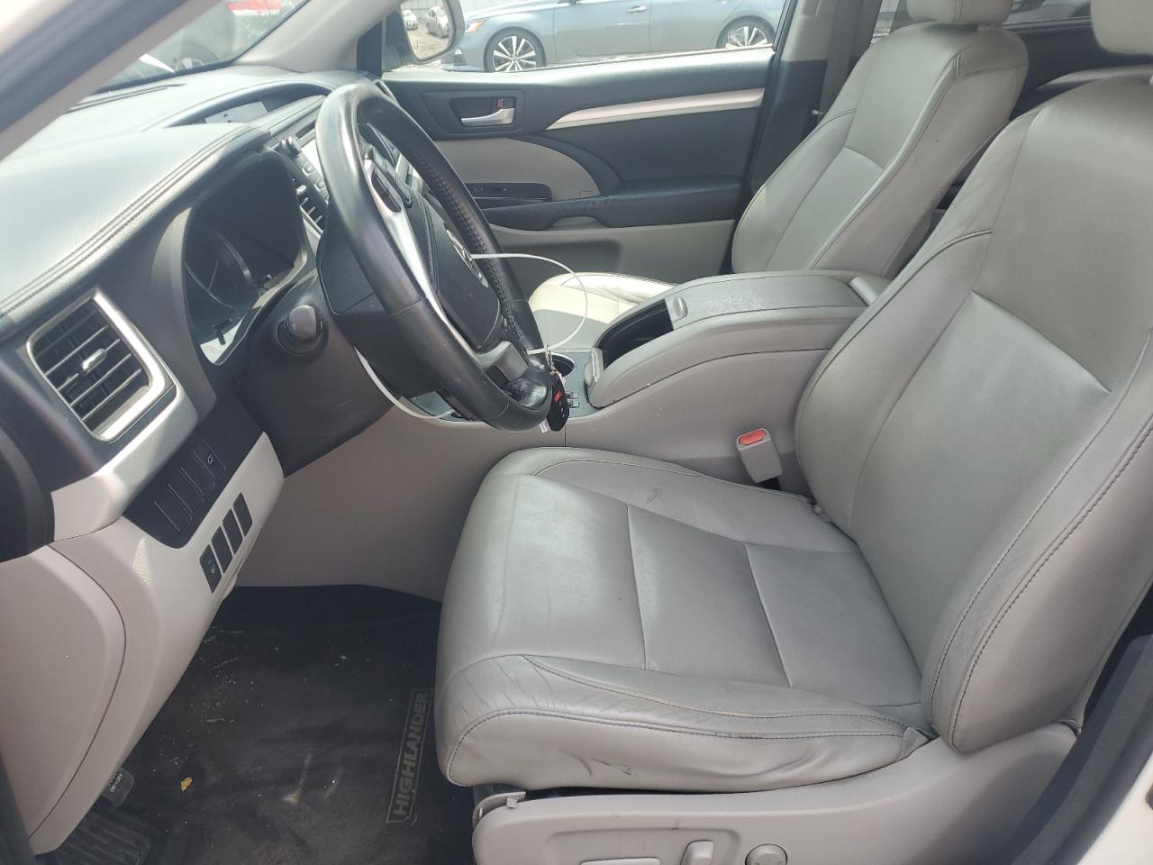 2014 Toyota Highlander Xle VIN: 5TDJKRFH3ES051612 Lot: 64763715