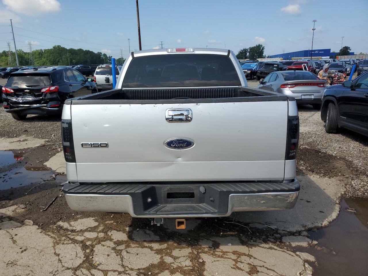 2005 Ford F150 VIN: 1FTRX12505FA97352 Lot: 63662165