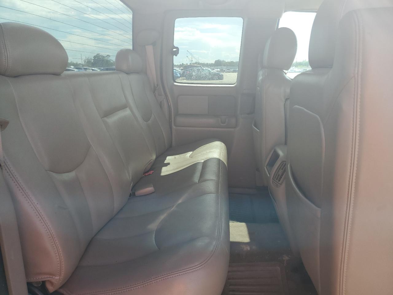 2003 GMC New Sierra C1500 VIN: 1GTEC19V23Z320955 Lot: 64997665