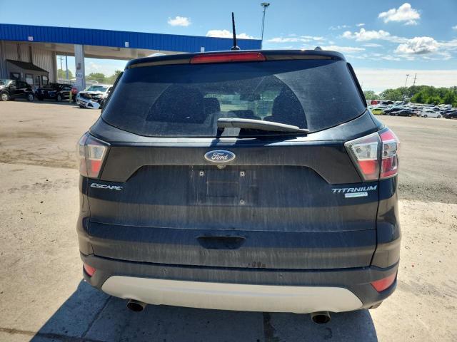  FORD ESCAPE 2017 Czarny