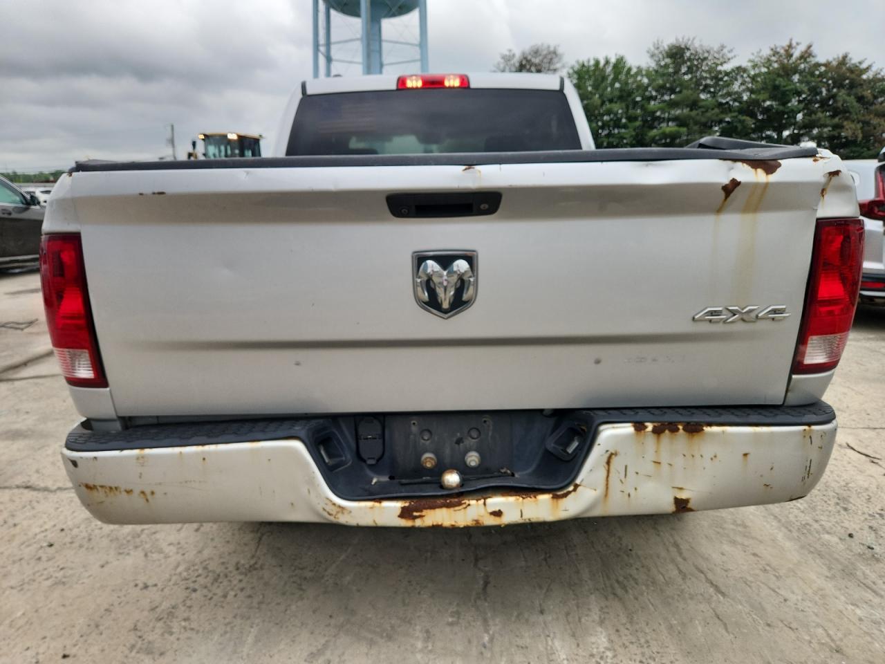 2018 Ram 1500 St VIN: 1C6RR7KG3JS256100 Lot: 65004285