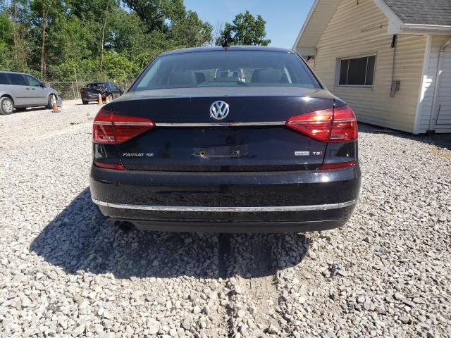  VOLKSWAGEN PASSAT 2016 Черный