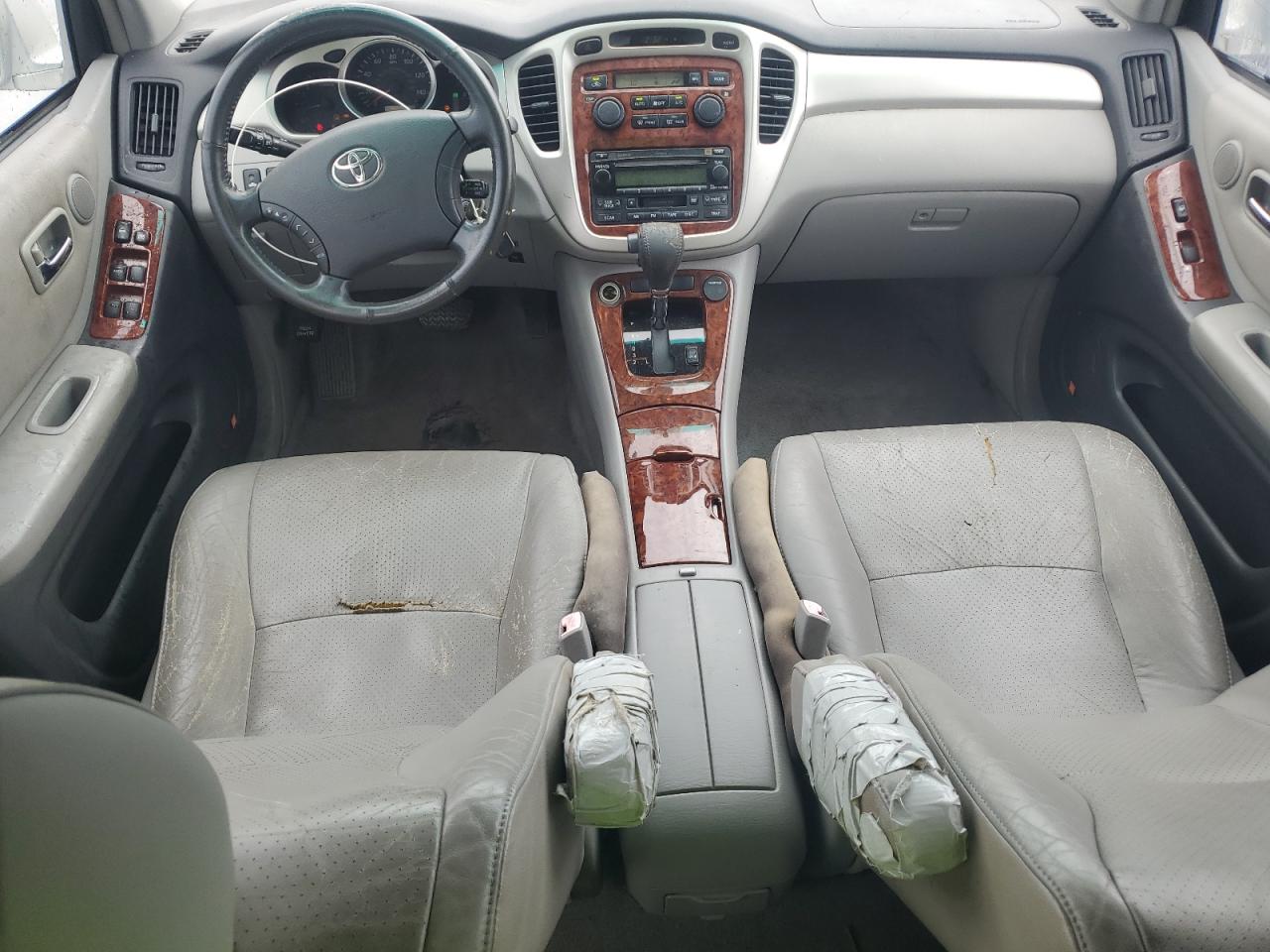 2004 Toyota Highlander Base VIN: JTEDP21A240036998 Lot: 64717675