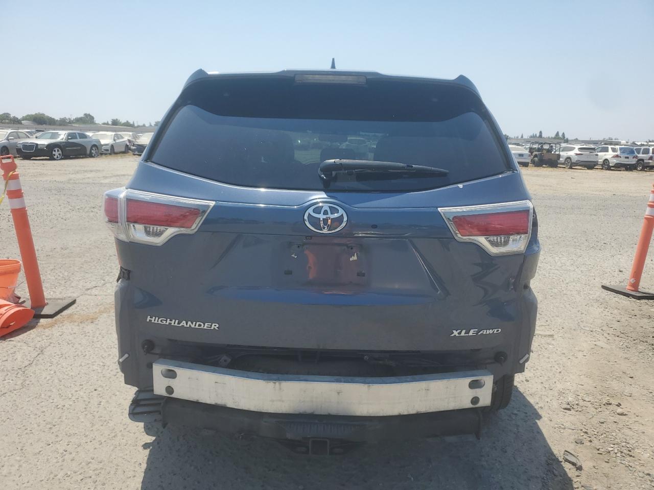 2016 Toyota Highlander Xle VIN: 5TDJKRFH9GS299799 Lot: 64113725