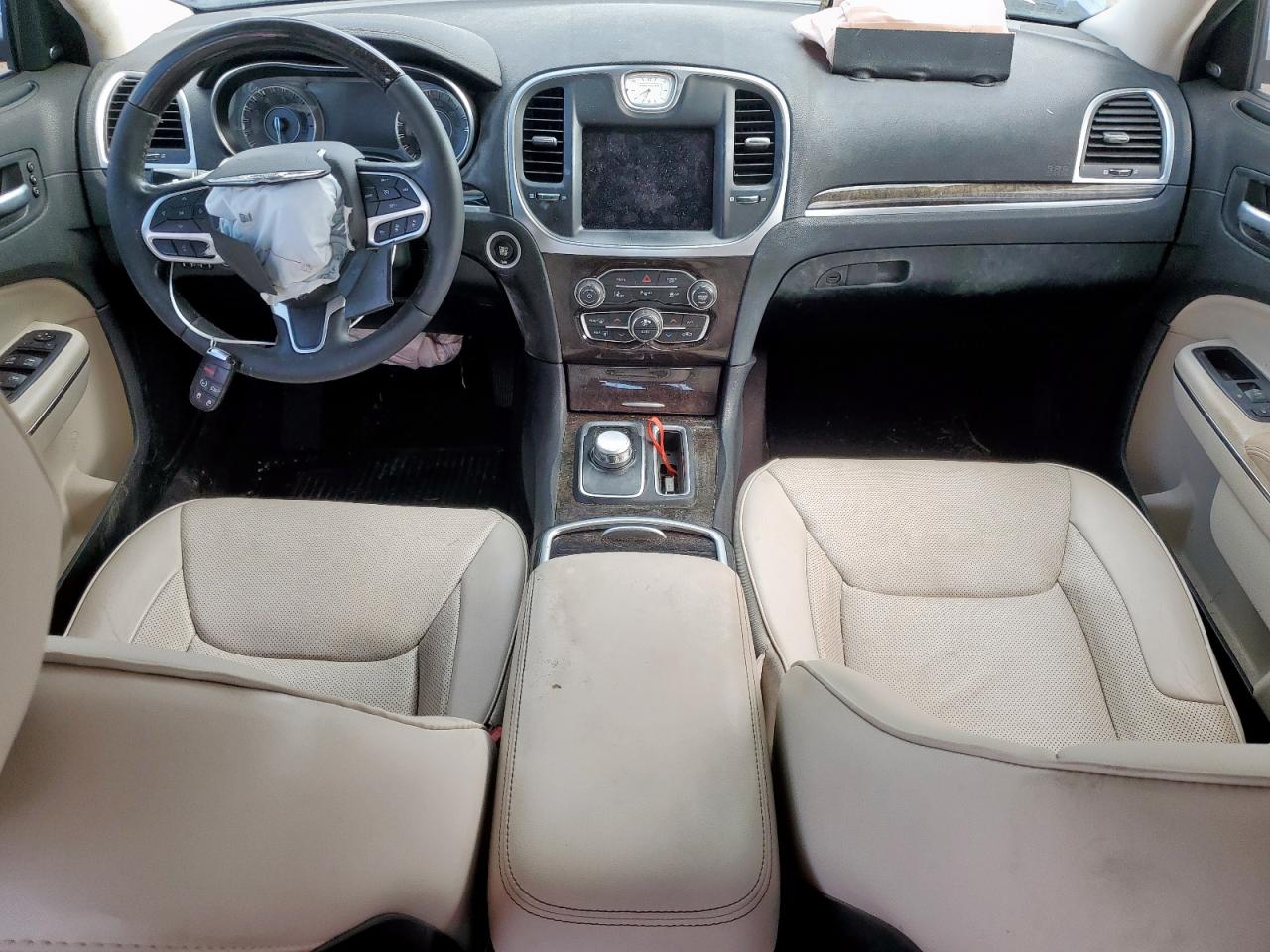 2018 Chrysler 300 Limited VIN: 2C3CCAEGXJH257913 Lot: 64083385