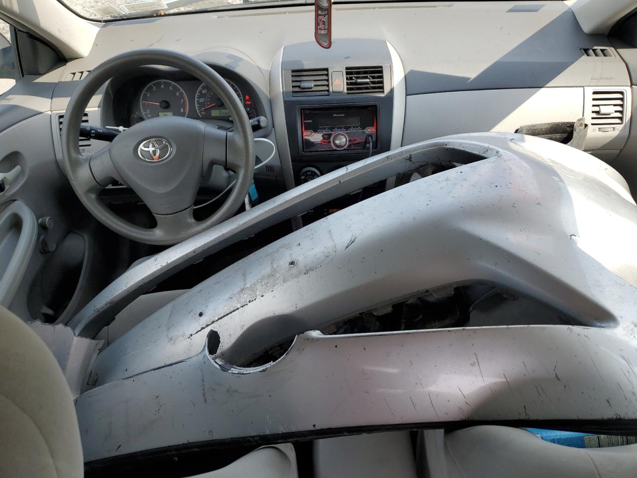 2010 Toyota Corolla Base VIN: 1NXBU4EE6AZ335360 Lot: 64210975