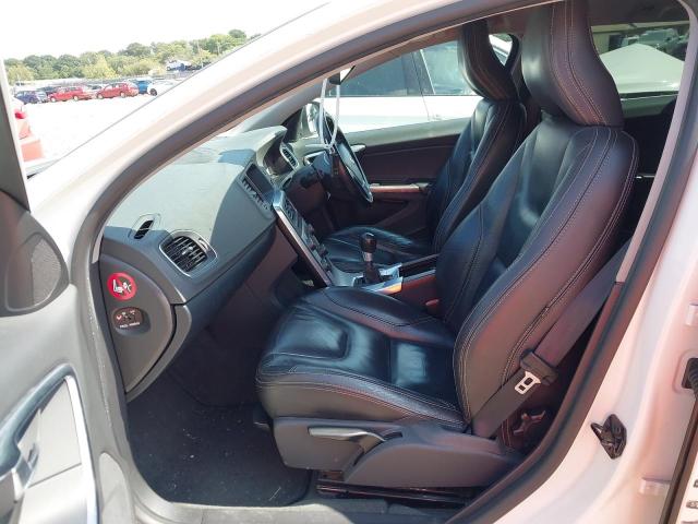 2011 VOLVO V60 R-DESI
