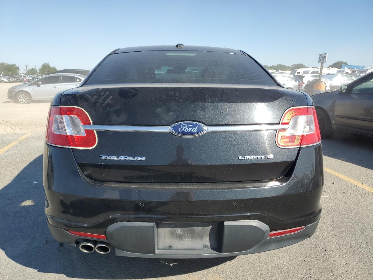 2010 Ford Taurus Limited VIN: 1FAHP2FW7AG121340 Lot: 64750265