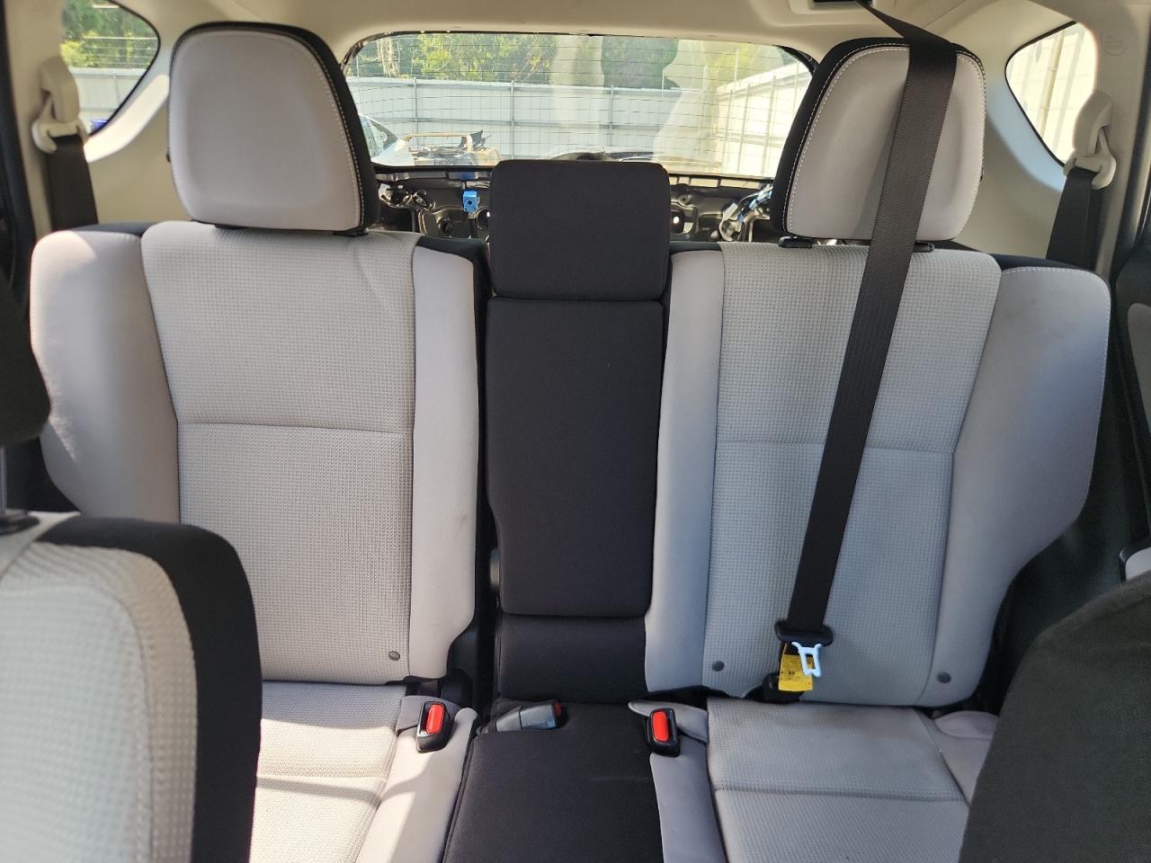 2017 Toyota Rav4 Xle VIN: JTMWFREV0HJ107895 Lot: 63599625