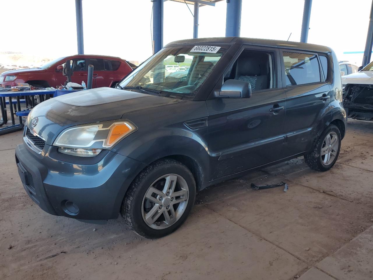 2011 Kia Soul + VIN: KNDJT2A26B7195877 Lot: 66022815