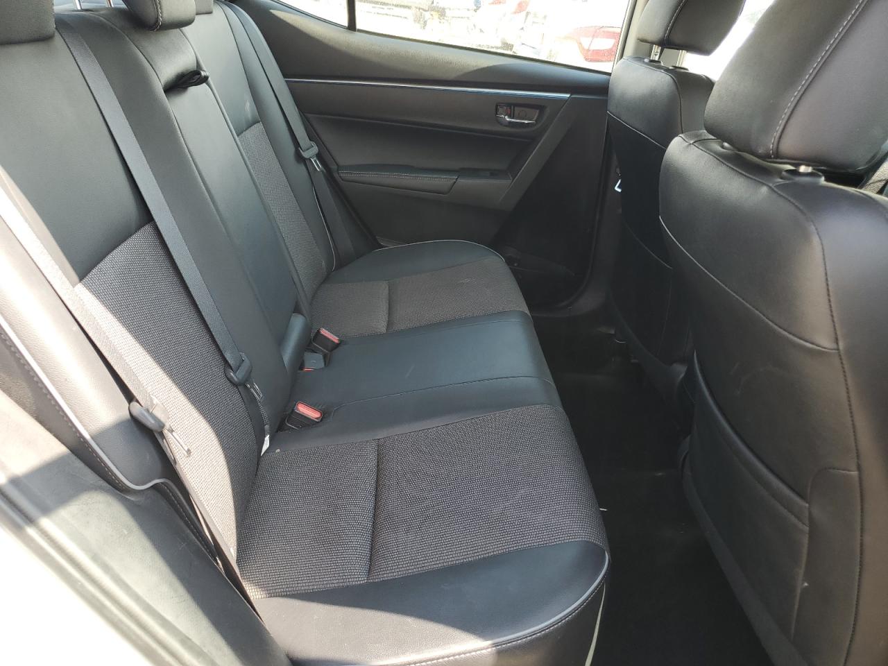 2015 Toyota Corolla L VIN: 2T1BURHE5FC412611 Lot: 64966835
