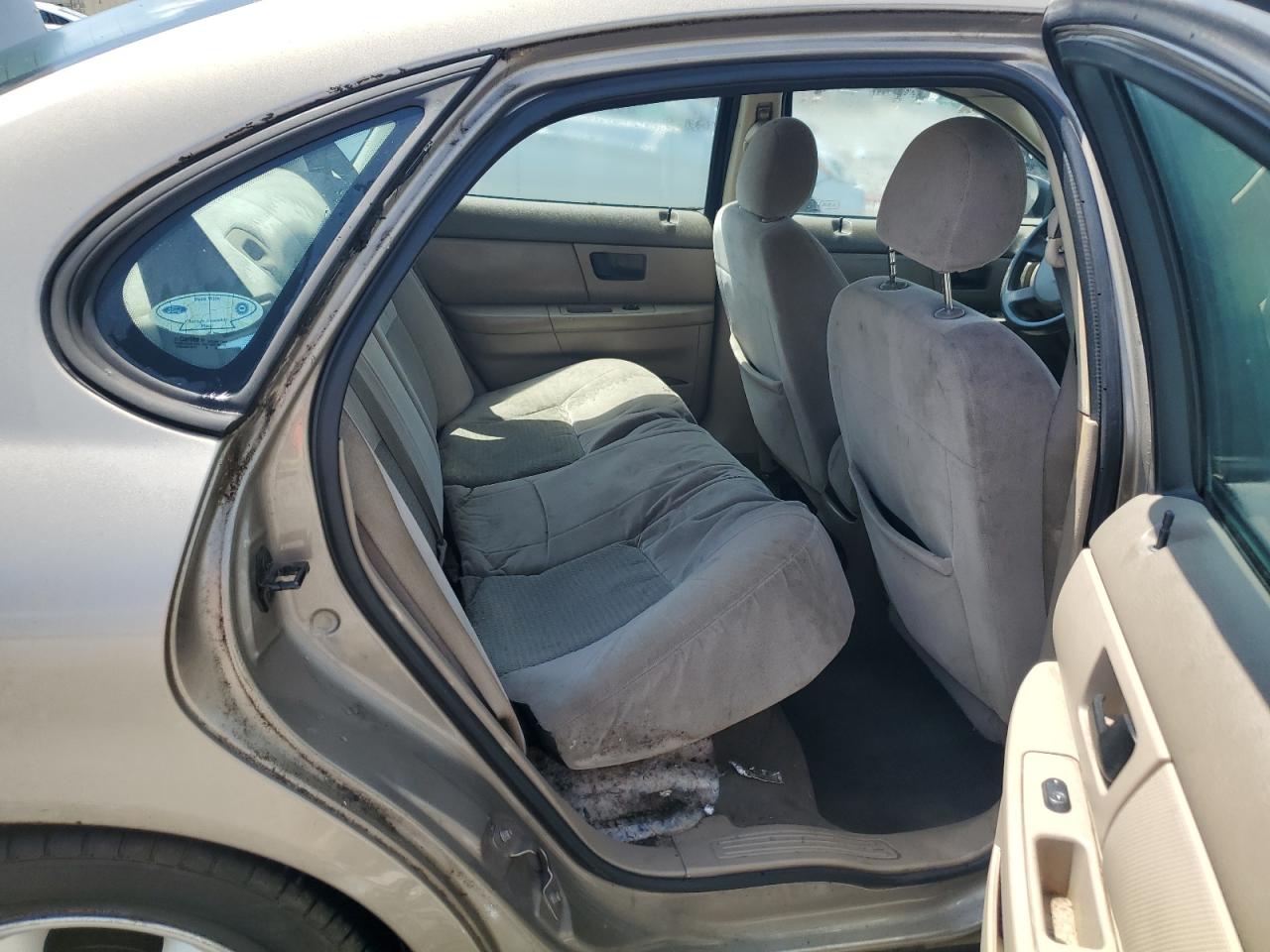 2004 Ford Taurus Se VIN: 1FAFP53U84A130938 Lot: 64774885
