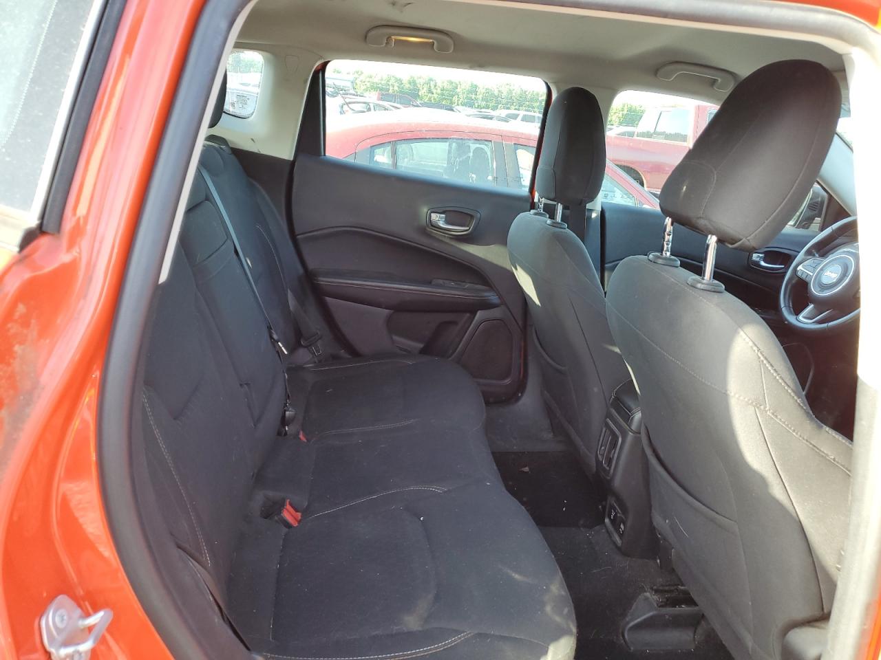 2018 Jeep Compass Sport VIN: 3C4NJDAB7JT441347 Lot: 64391845