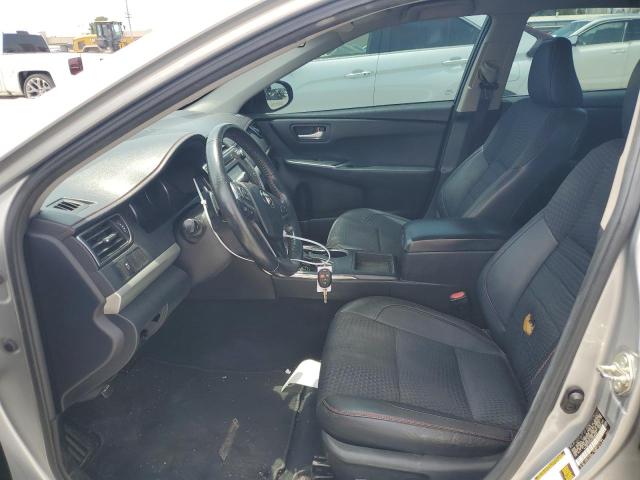  TOYOTA CAMRY 2015 Srebrny