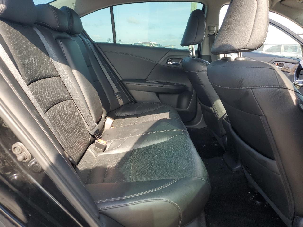 2017 Honda Accord Touring VIN: 1HGCR3F98HA005836 Lot: 65583105
