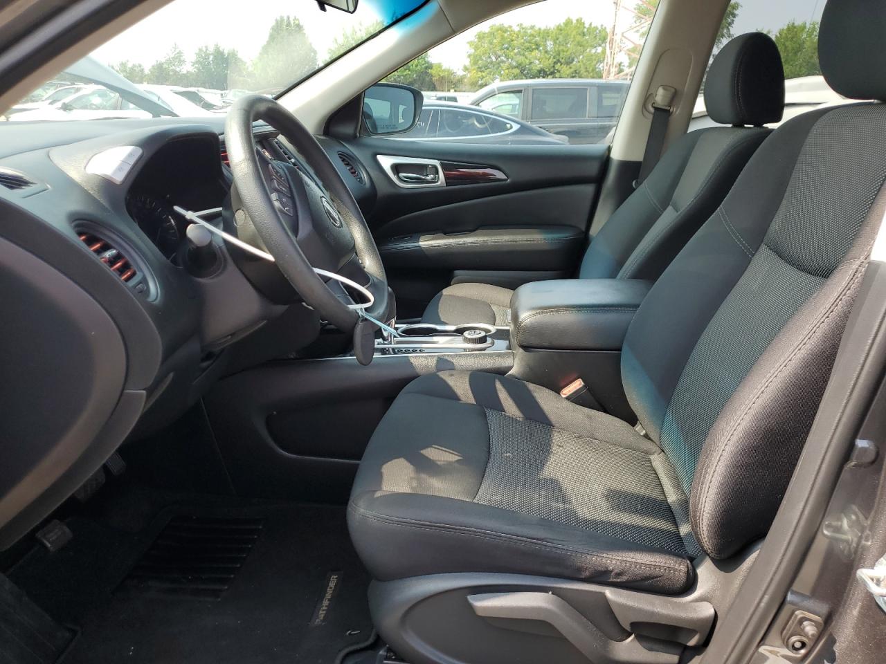 2019 Nissan Pathfinder S VIN: 5N1DR2MMXKC633330 Lot: 64397035