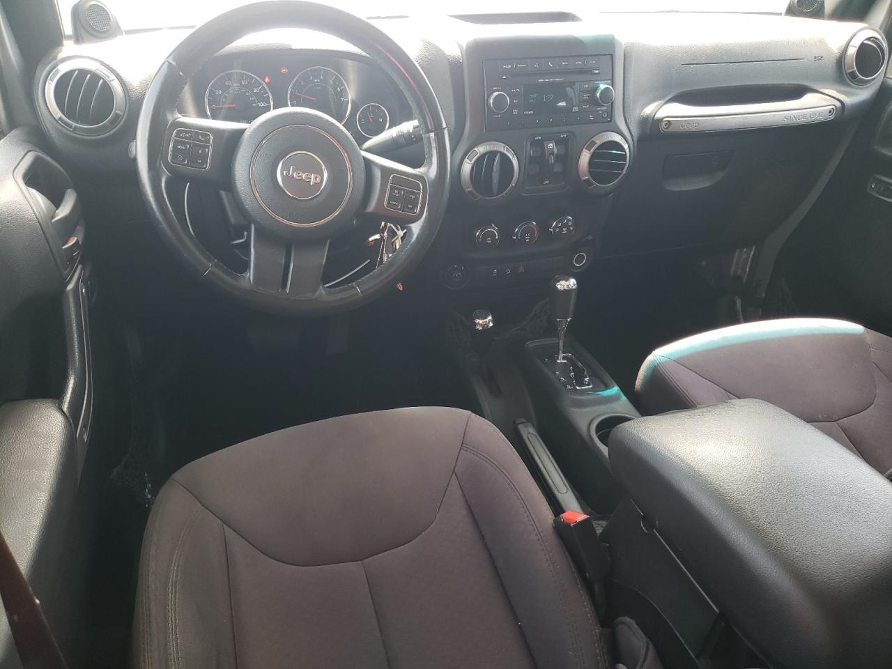 2014 Jeep Wrangler Unlimited Sport VIN: 1C4BJWDG1EL106706 Lot: 64221405