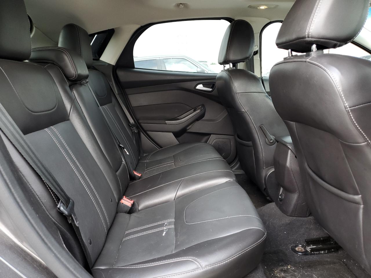 2014 Ford Focus Titanium VIN: 1FADP3N2XEL440389 Lot: 65415355