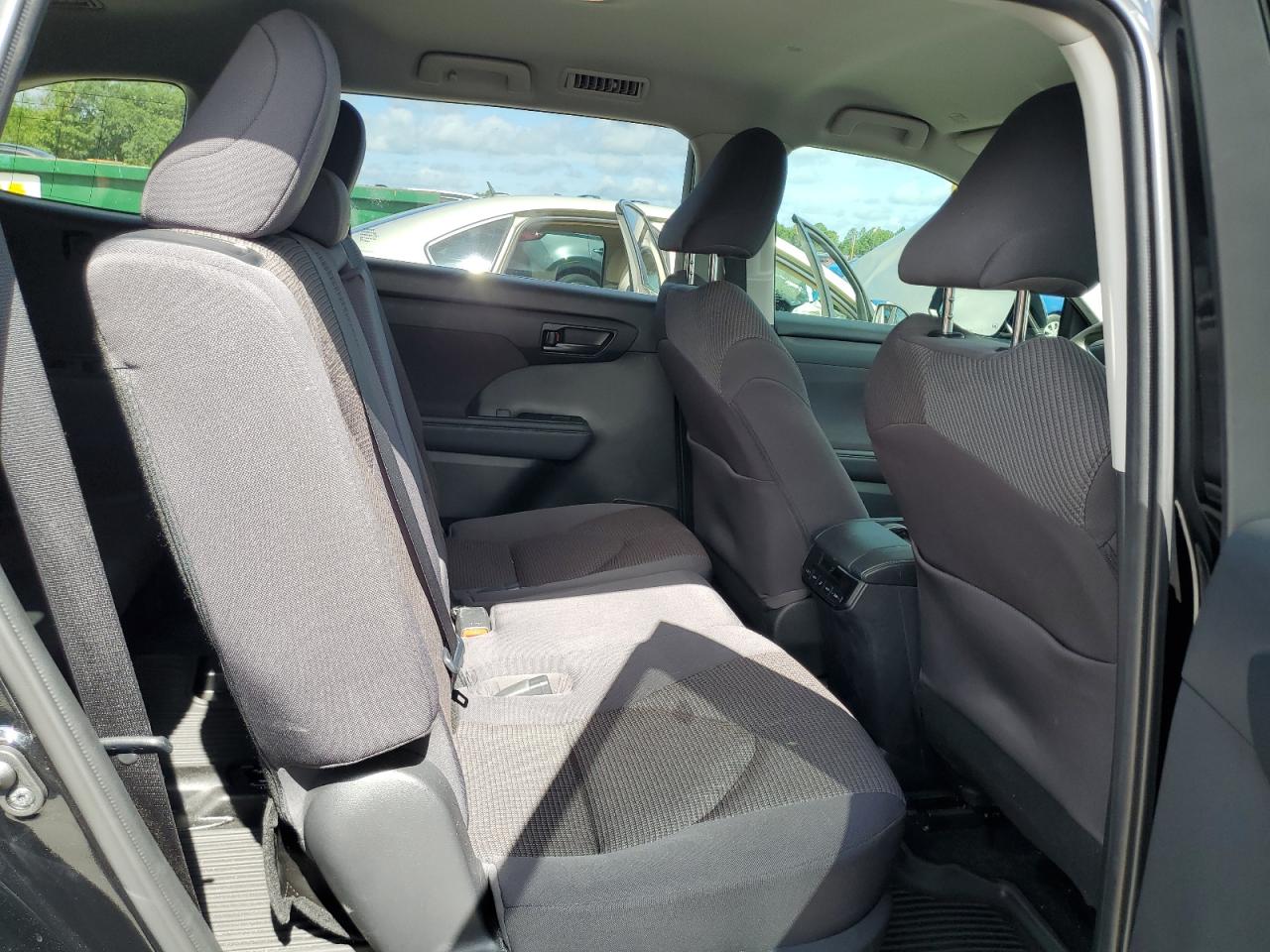 2022 Toyota Highlander L VIN: 5TDCZRBH9NS190234 Lot: 62581535