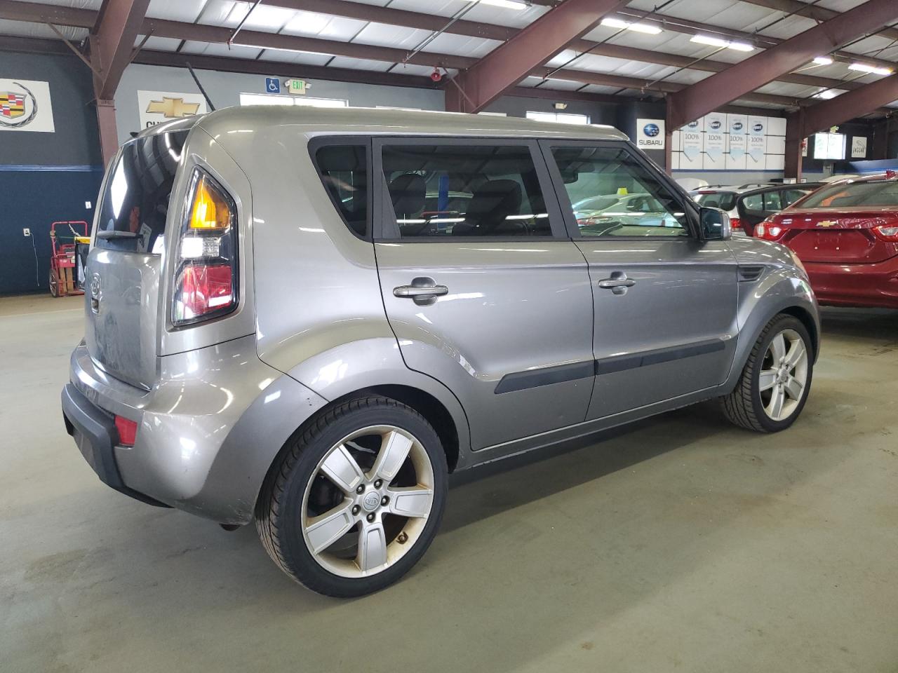 2011 Kia Soul + VIN: KNDJT2A22B7215610 Lot: 64628935