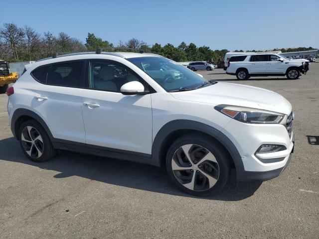 HYUNDAI TUCSON 2016 White