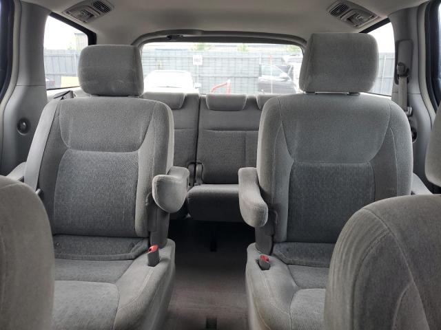 2005 TOYOTA SIENNA CE  