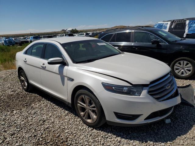  FORD TAURUS 2015 Biały