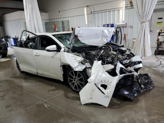  TOYOTA COROLLA 2017 White