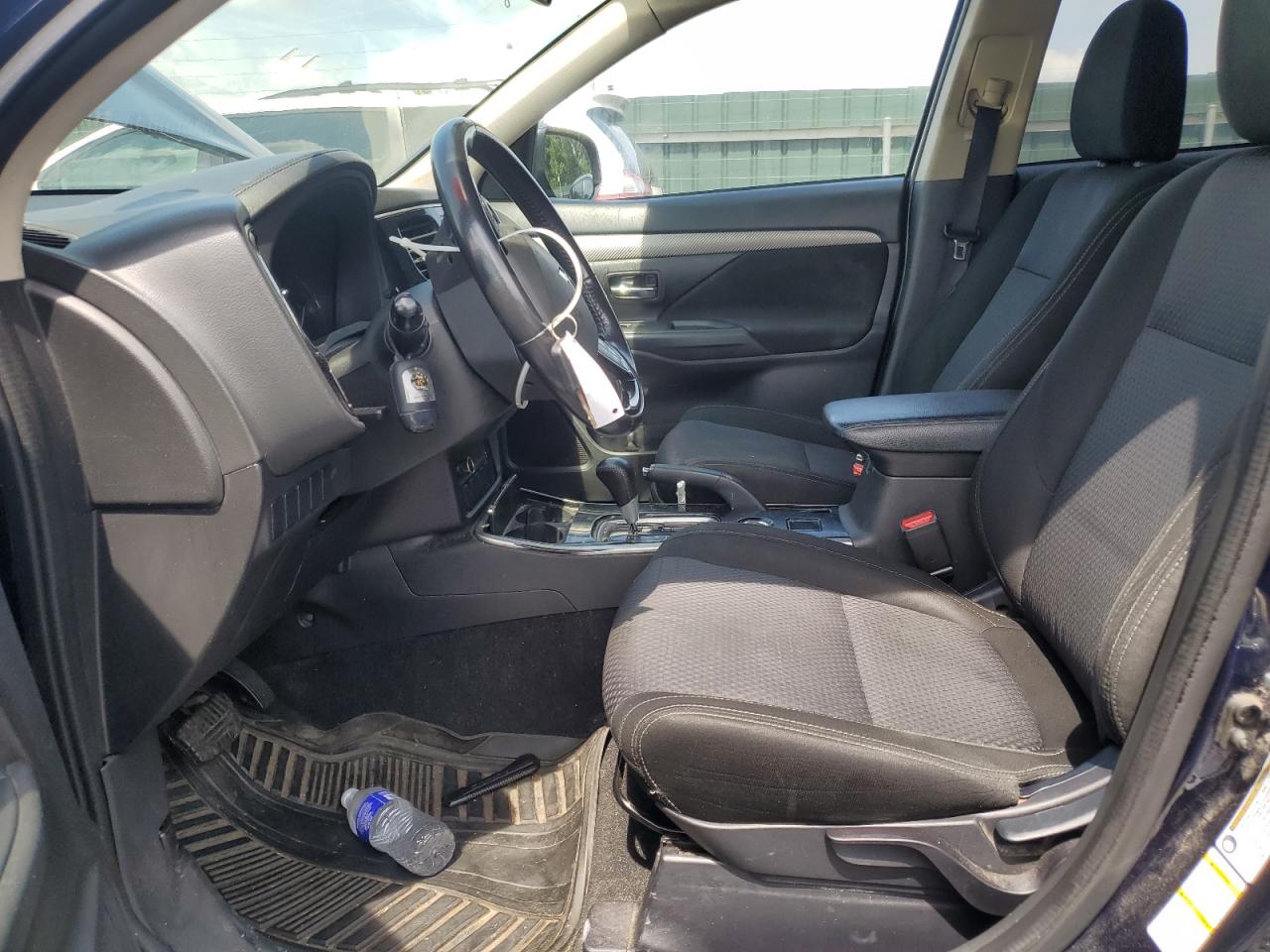 2017 Mitsubishi Outlander Es VIN: JA4AZ2A38HZ060933 Lot: 64278505