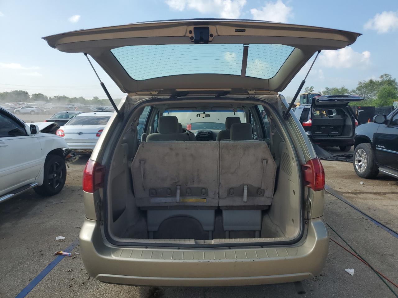 2005 Toyota Sienna Ce VIN: 5TDZA23C45S305222 Lot: 64660495