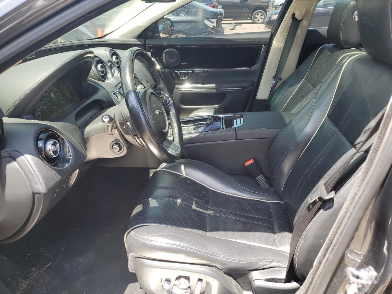 sajwa1c79g8v98768 SAJWA1C79G8V98768 2016 Jaguar Xj