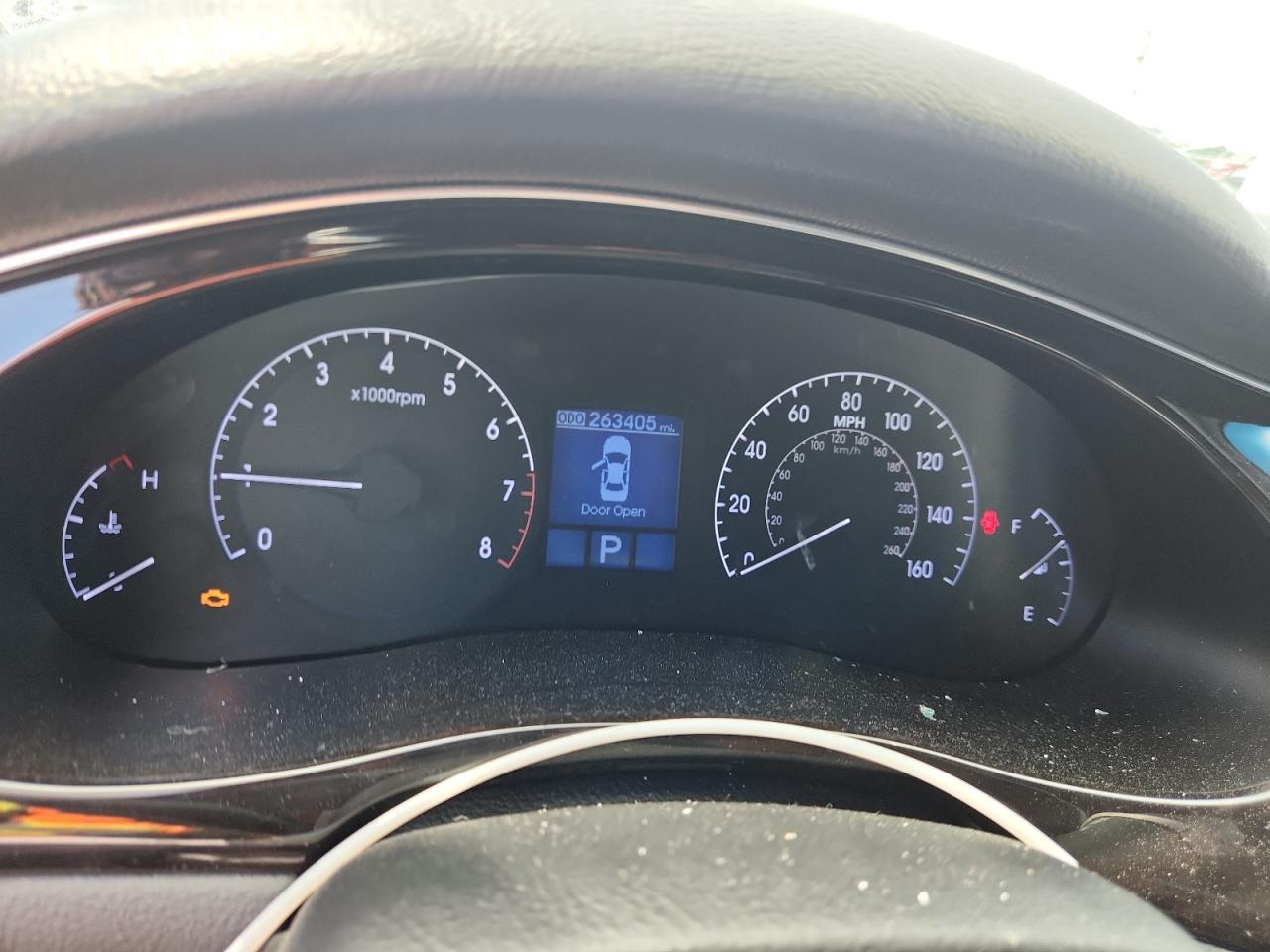 2014 Hyundai Genesis 3.8L VIN: KMHGC4DD0EU264468 Lot: 64642135