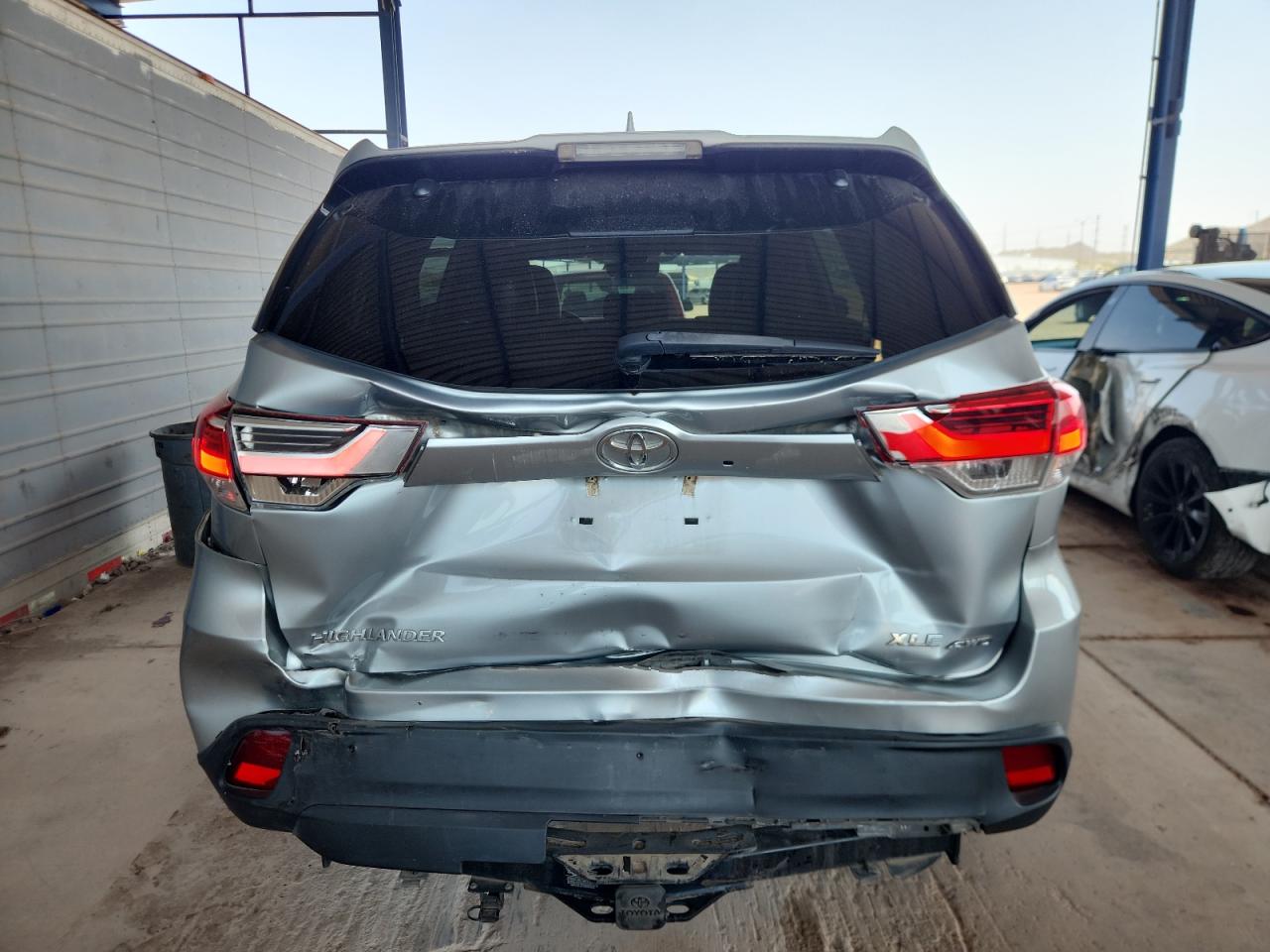 2019 Toyota Highlander Se VIN: 5TDJZRFH1KS956941 Lot: 64251245