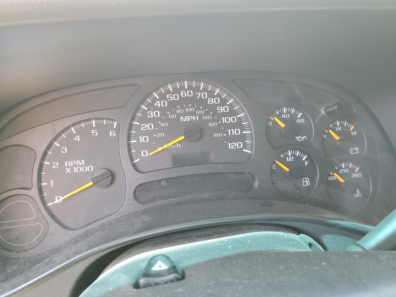 2003 Chevrolet Tahoe K1500 VIN: 1GNEK13Z43R102733 Lot: 63208945