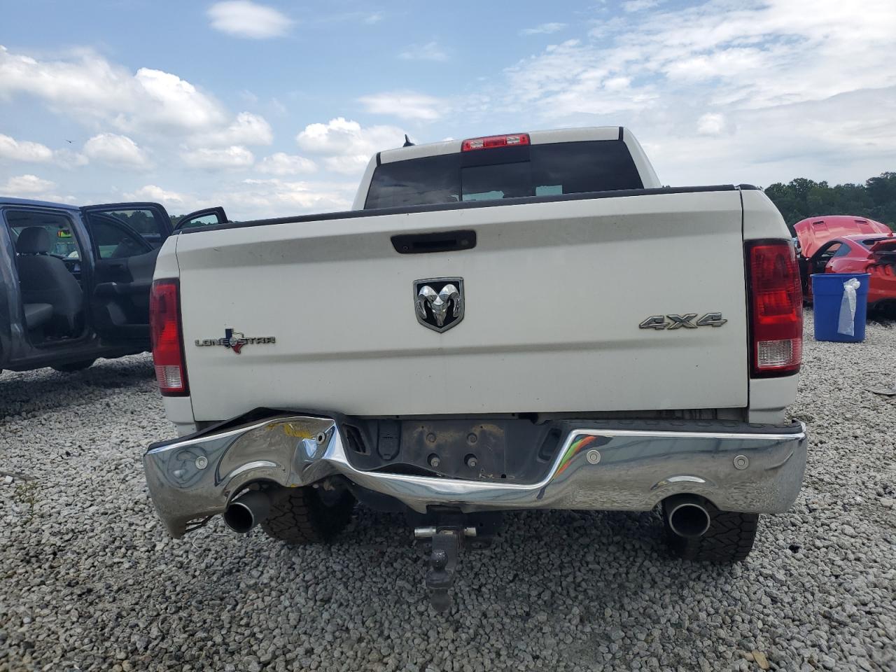 1C6RR7LT4FS717579 2015 Ram 1500 Slt