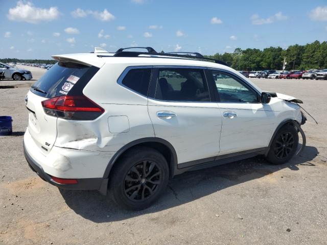  NISSAN ROGUE 2018 Белы