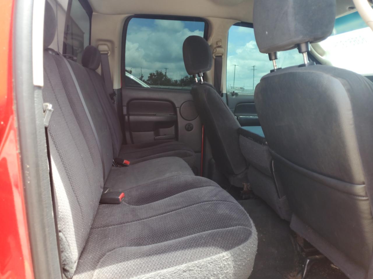 2004 Dodge Ram 1500 St VIN: 1D7HU18D44S738419 Lot: 63651305