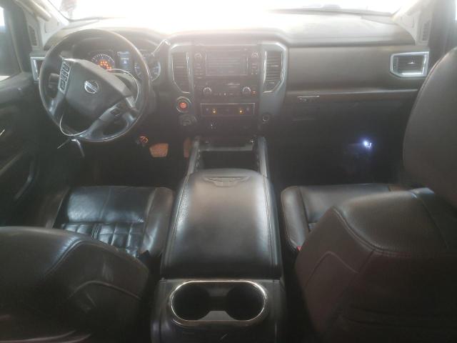  NISSAN TITAN 2017 Black
