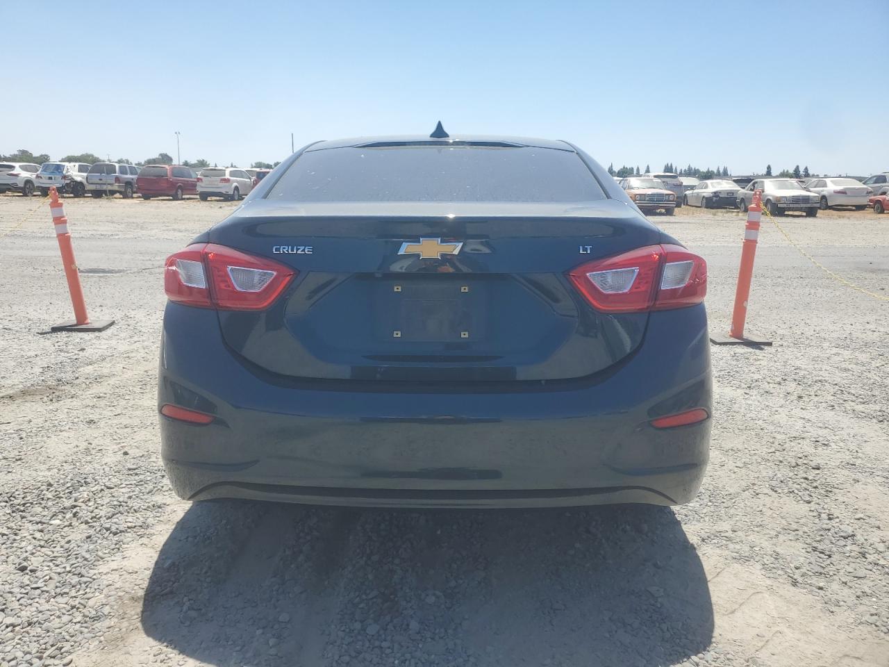 2018 Chevrolet Cruze Lt VIN: 1G1BE5SMXJ7109283 Lot: 64699375